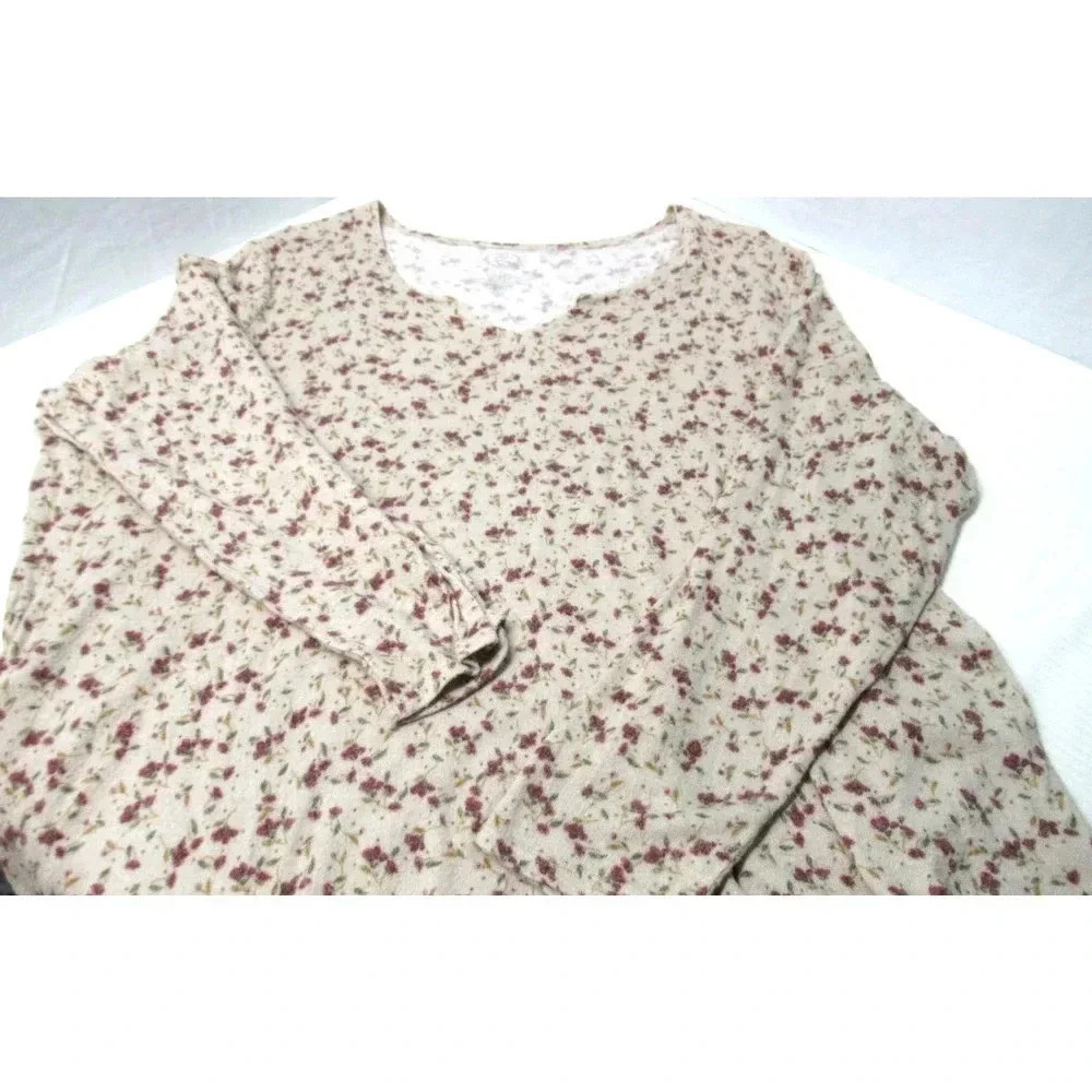 Maurices 24/7 Floral Long Sleeve V Neck Pullover Blouse Top Women Plus Size 3X - Picture 3 of 4